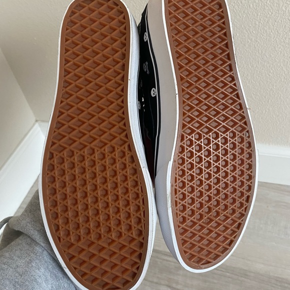 Halloween Skeleton Vans - Picture 3 of 4